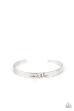 Load image into Gallery viewer, Bracelet
