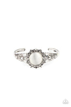 Load image into Gallery viewer, Bracelet
