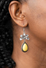Load image into Gallery viewer, Earrings
