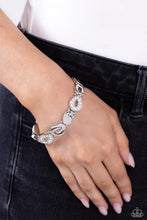 Load image into Gallery viewer, Bracelet
