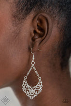 Load image into Gallery viewer, Earrings
