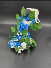 Load image into Gallery viewer, Floating Teacup- Blue and White
